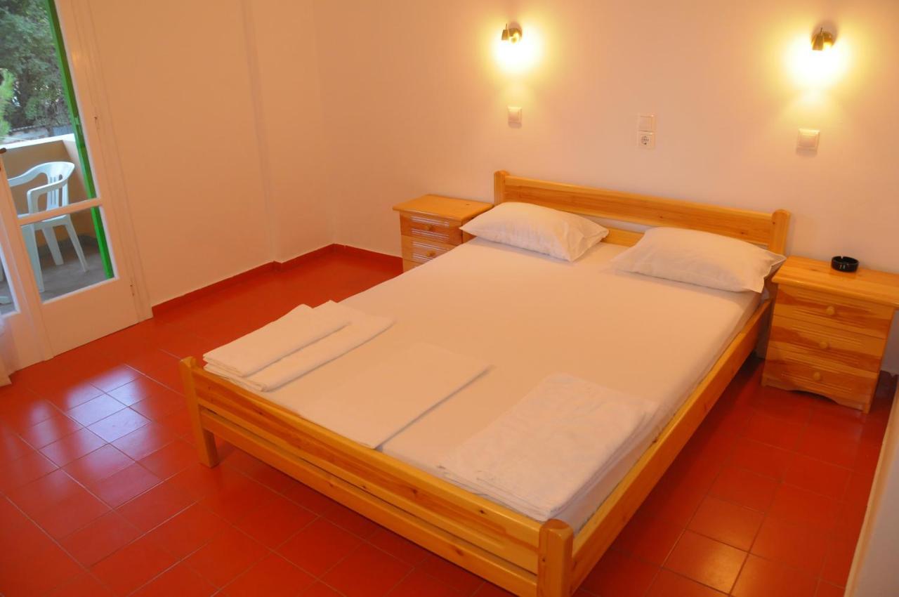 Chalikias Rooms Asprogerakata Exterior photo
