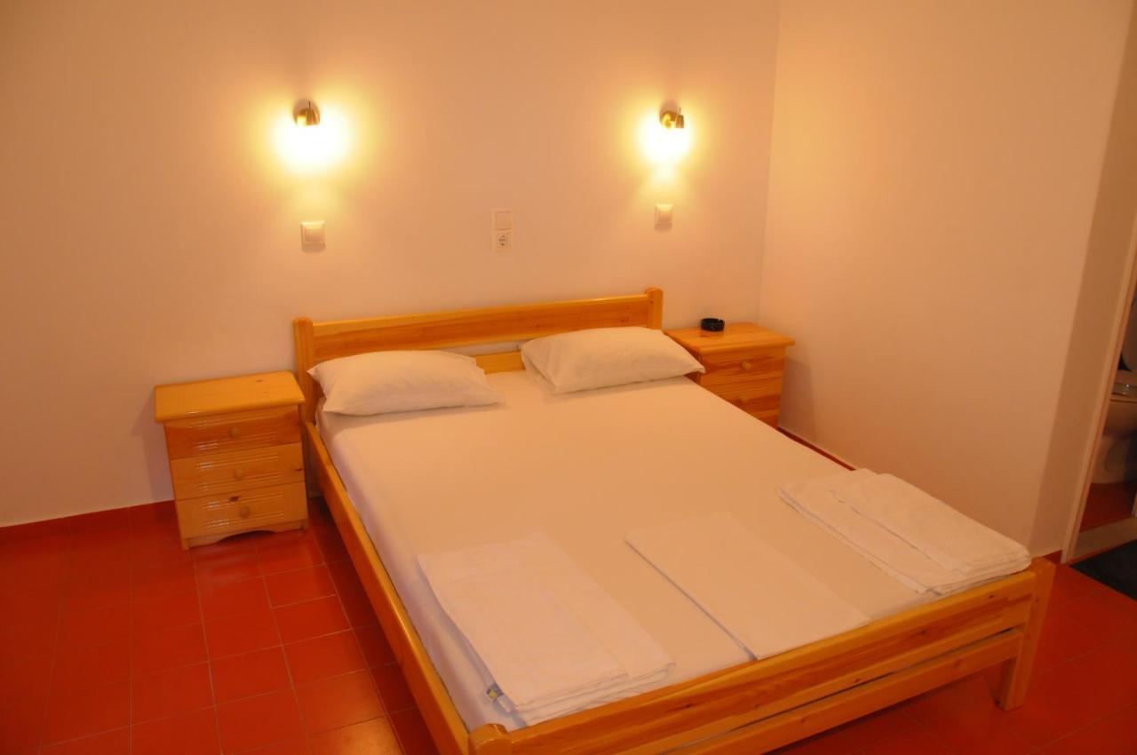 Chalikias Rooms Asprogerakata Exterior photo