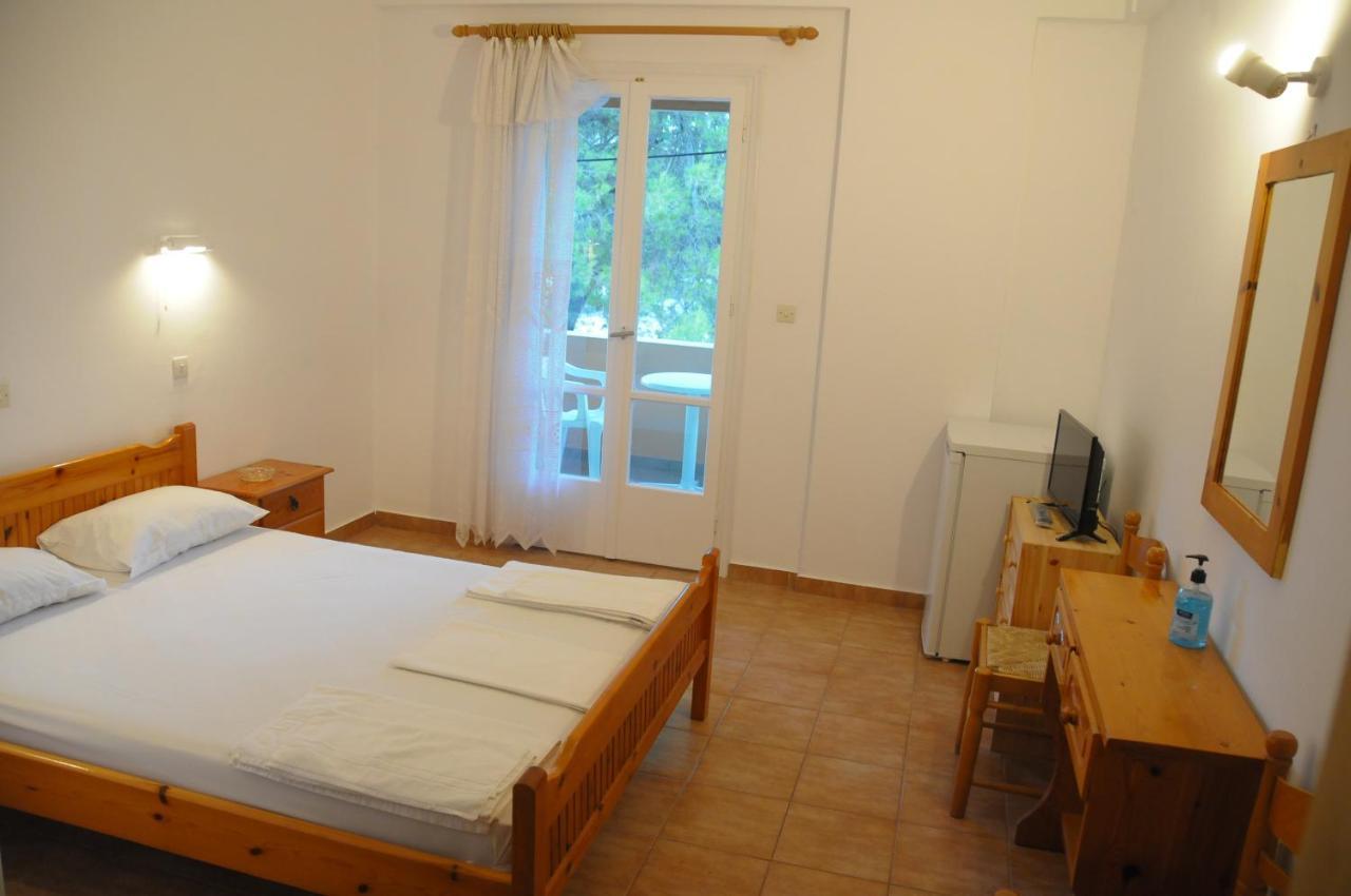 Chalikias Rooms Asprogerakata Exterior photo